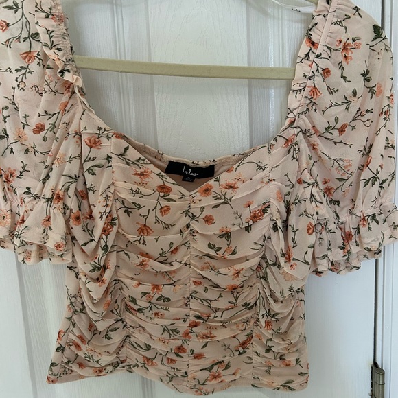 Lulus Tops - Lulu's Floral Light Pink Top